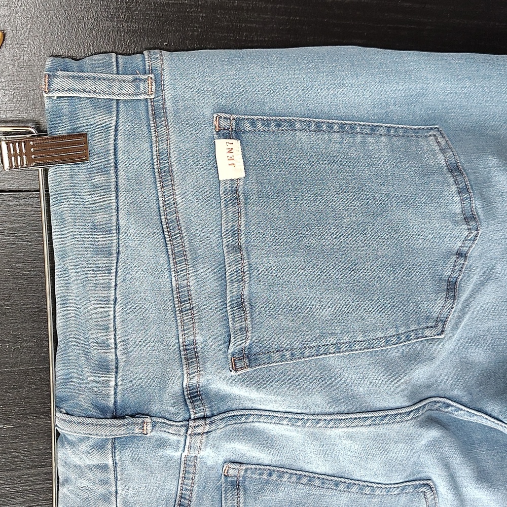 ๐ Jen7 by 7 For All Mankind Cropped Frayed Hem Ankle Skinny Jeans. Size 10 - Picture 15 of 16
